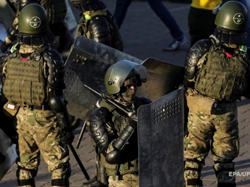 Протесты в Белоруссии: Силовики покинули улицы Минска