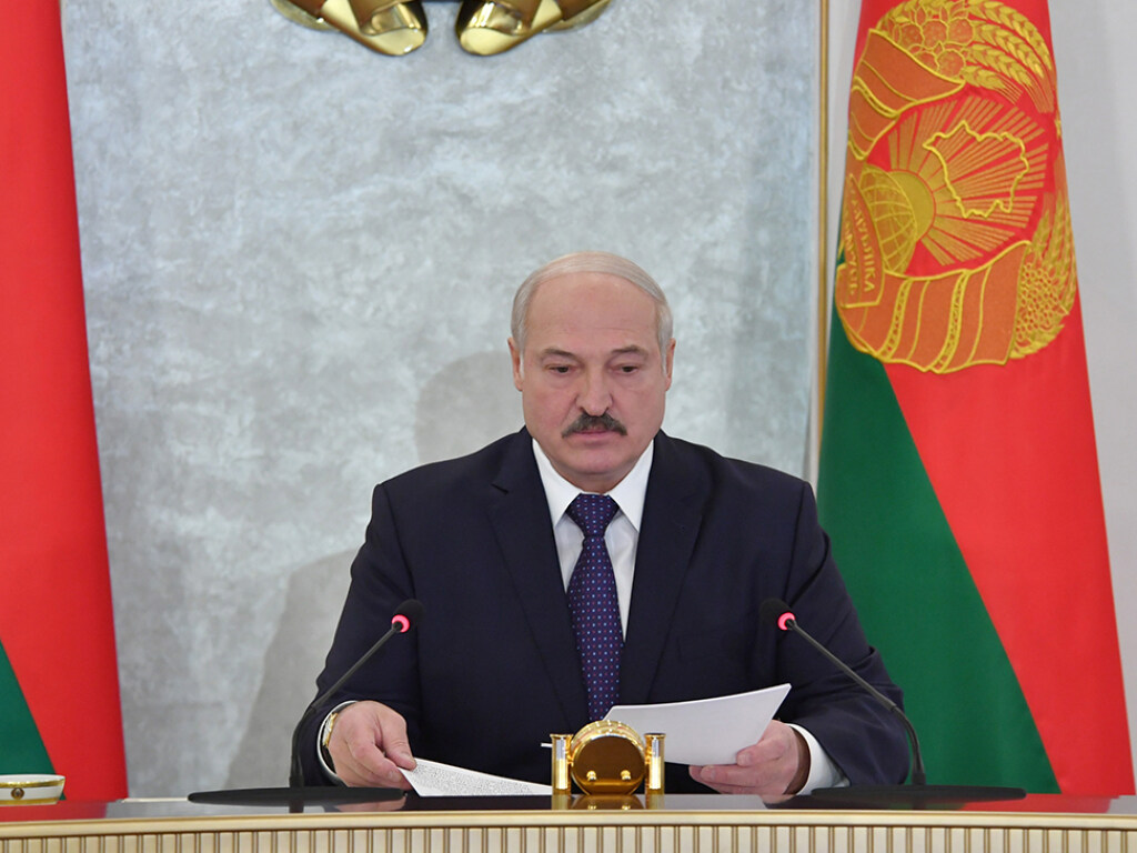 Лукашенко собрал совещание из-за ситуации в стране