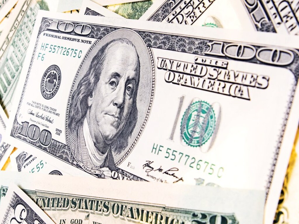 Эксперт рассказал, каким будет курс доллара в Украине к концу года