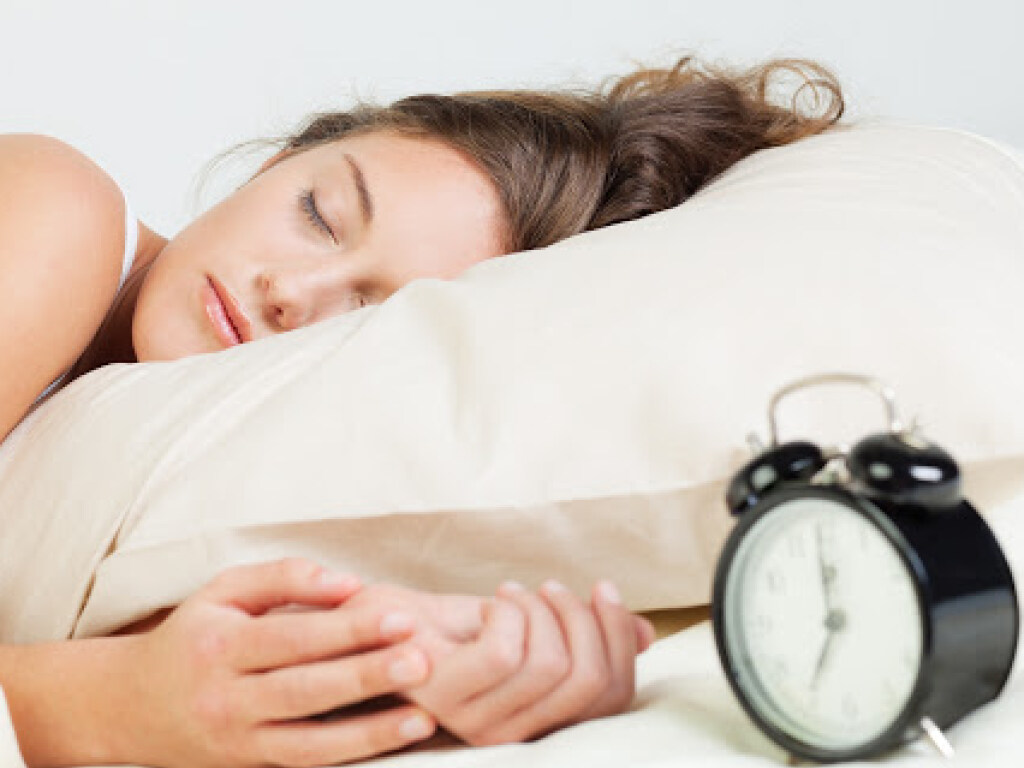 Врачи: не все позы для сна одинаково полезны