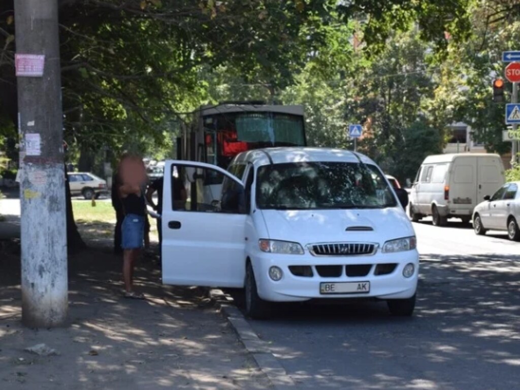 В Николаеве столкнулись маршрутка и микроавтобус (ФОТО)