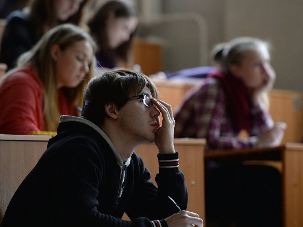 Студенты украинских вузов на протяжении ближайшего семестра будут учиться дистанционно – преподаватель