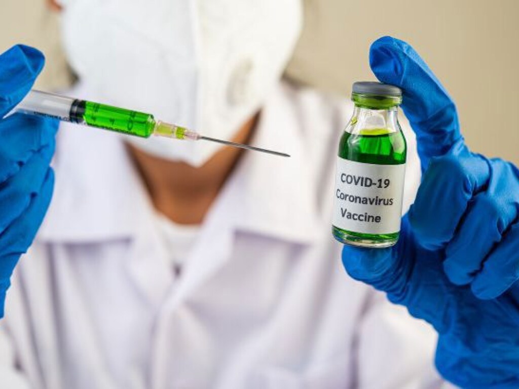 В США создали самую эффективную вакцину от коронавируса, которая предотвращает пневмонию