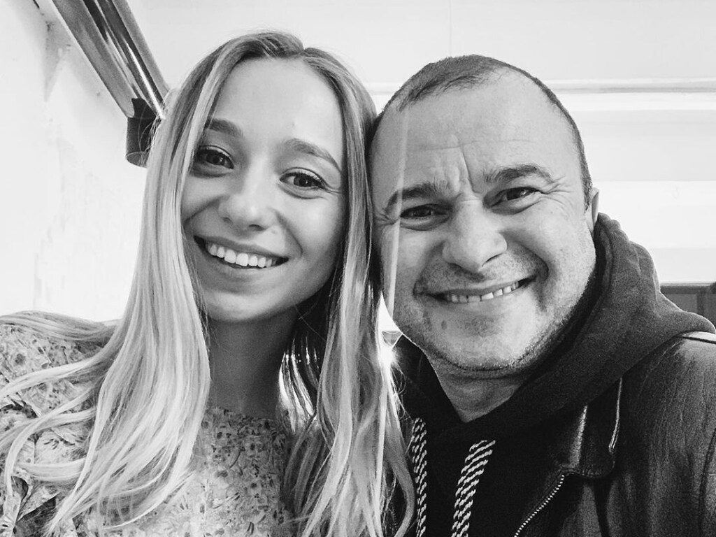 Молодая жена Виктора Павлика сделала публичное признание: хочет подарить певцу элитное авто (ФОТО)