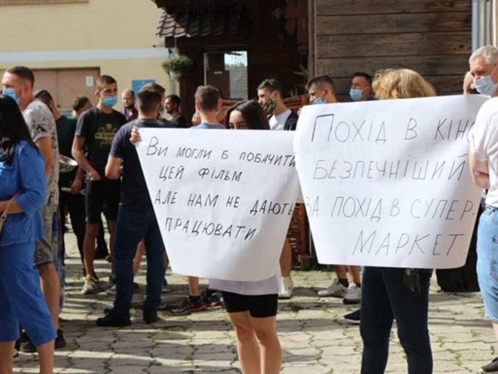 «Протест местных жителей»: Коломыя недовольна усилением карантина (ФОТО)