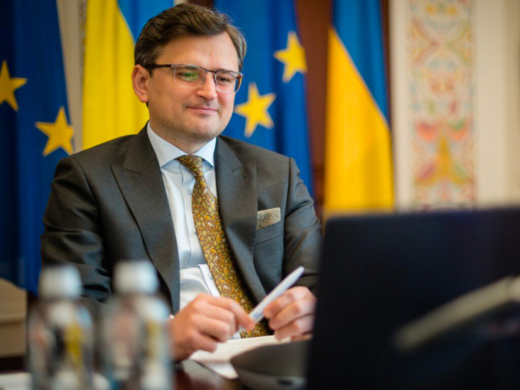 Кулеба пригласил польского министра в Украину: чиновники обсудили по телефону «Люблинский треугольник»