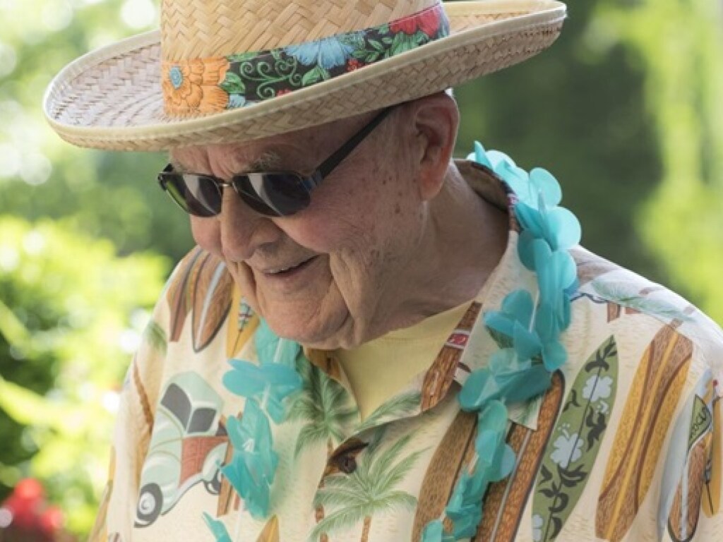 101-летний американец поделился секретами долголетия (ФОТО)