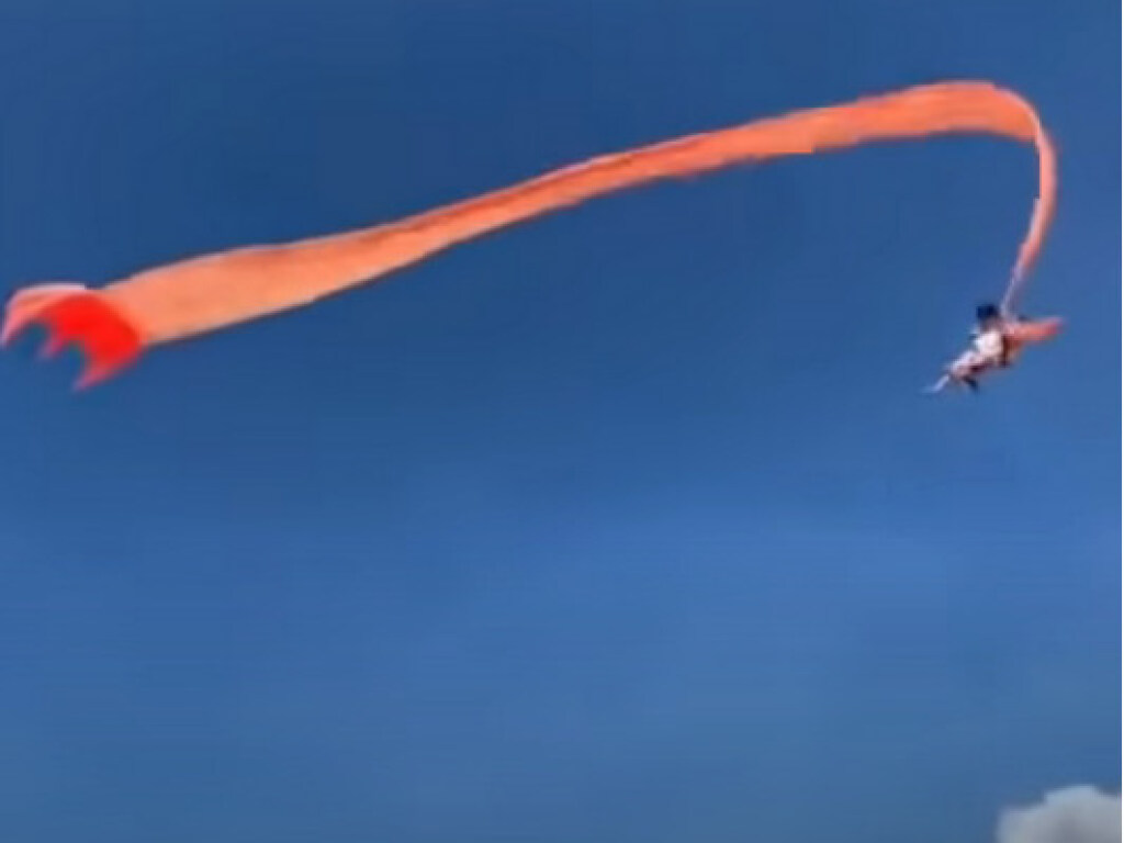 На Тайвани воздушный змей унес 3-летнюю девочку в небо (ФОТО, ВИДЕО)