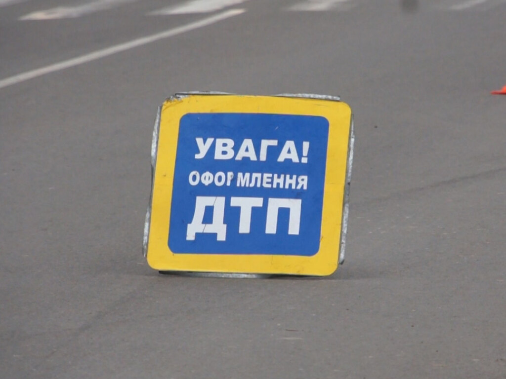 На Минском массиве в Киеве произошло «лобовое» ДТП (ВИДЕО)