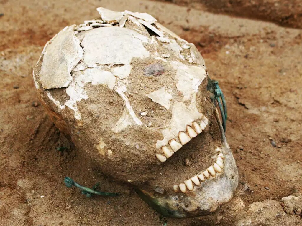 Находки на тысячелетнем христианском кладбище ужаснули археологов (ФОТО)