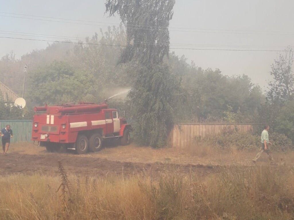Жителей Харьковской области из-за масштабного лесного пожара начали эвакуировать: Президент проводит срочное совещание