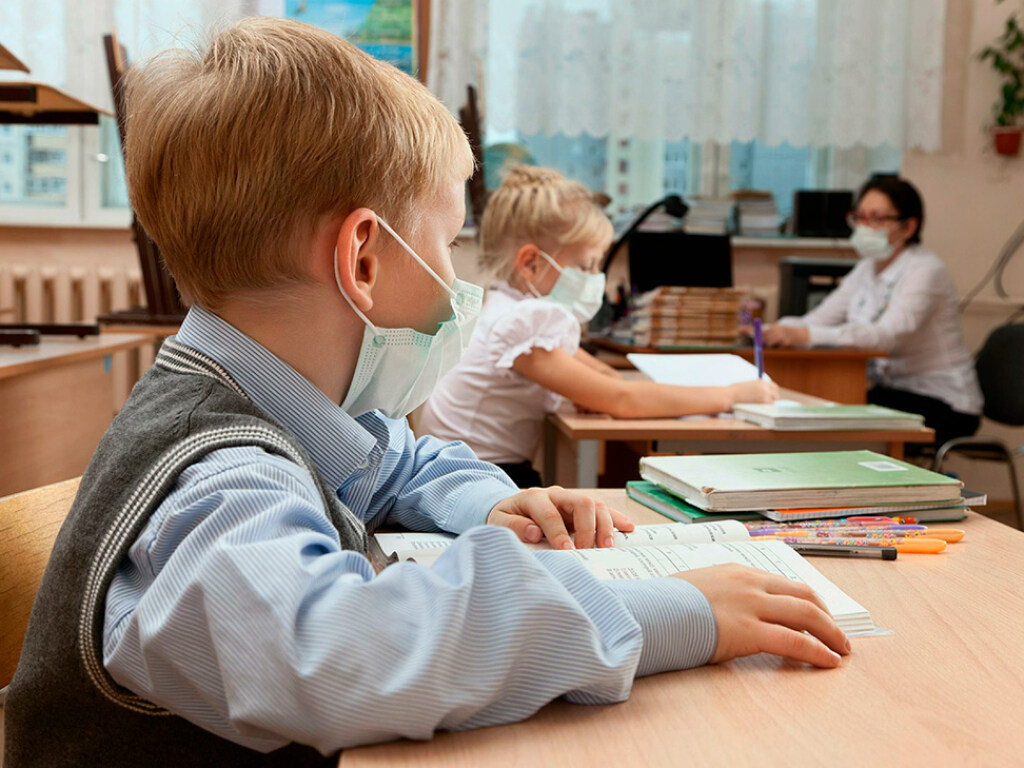 Нардеп сообщила о слишком малом количестве детсадов и школ в Киеве