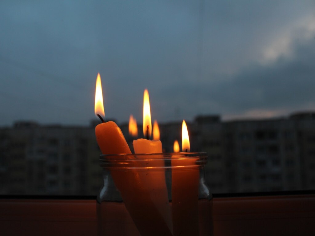 В Киеве из-за аварии три района оказались без электричества и воды