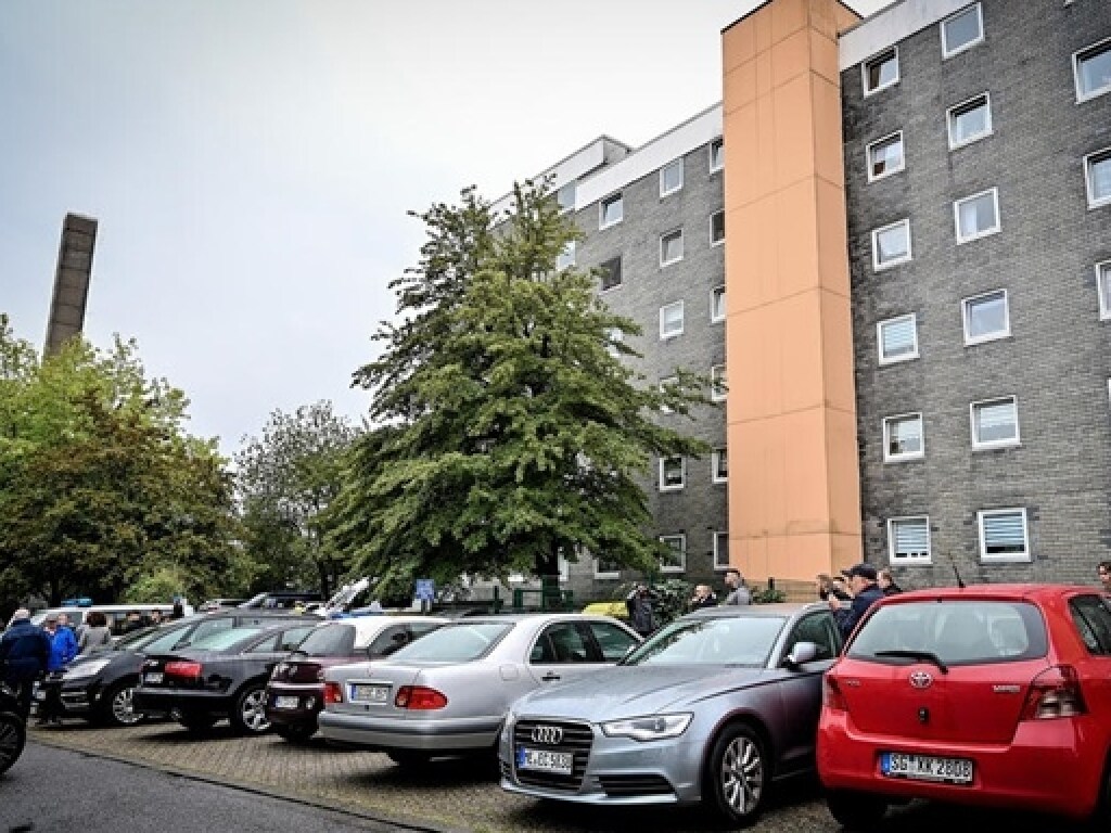 В Германии в квартире обнаружили тела пятерых детей (ФОТО, ВИДЕО)