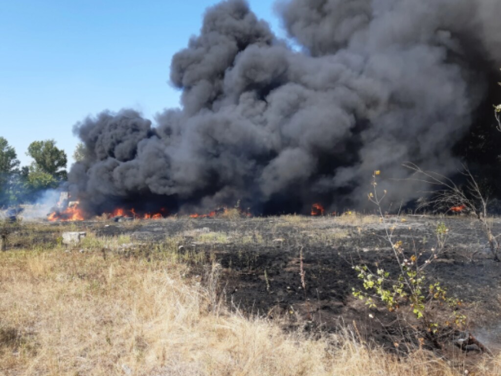 На Харьковщине продолжают тушить масштабные пожары (ФОТО)