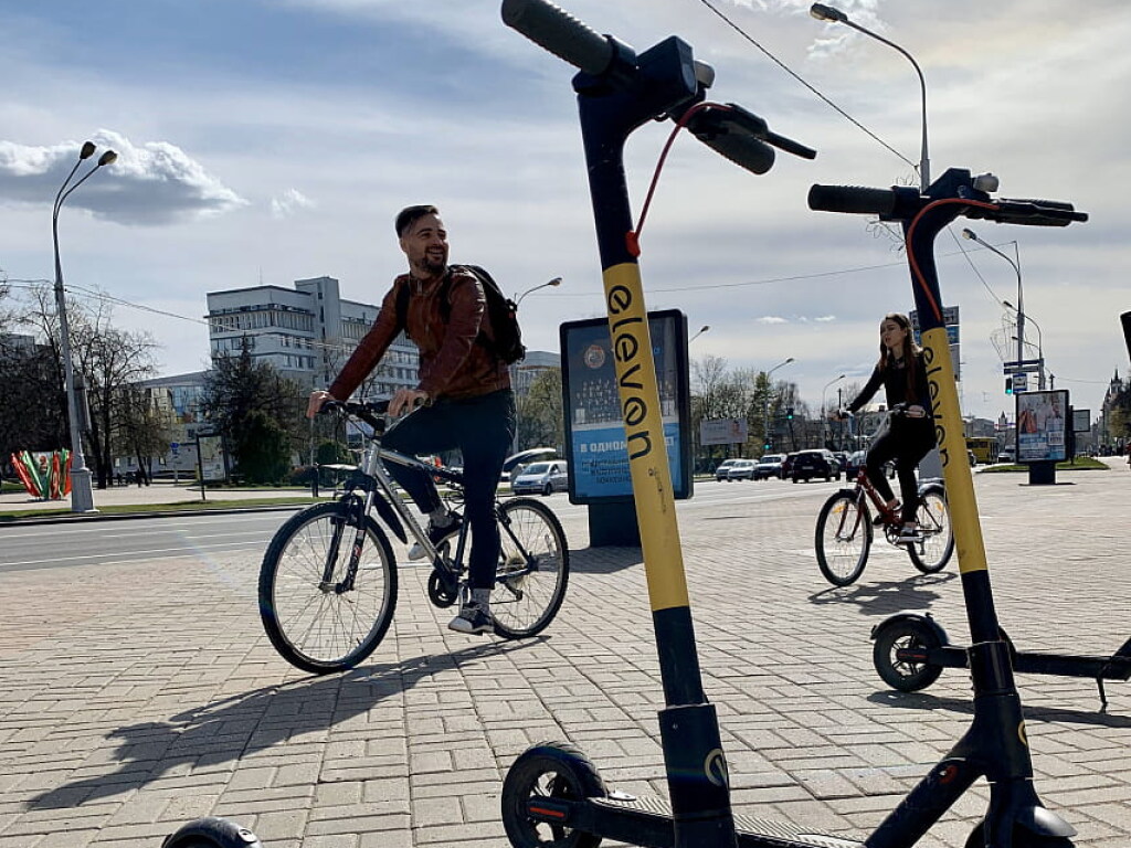 Электросамокаты и моноколеса могут приравнять к велосипедам: проект закона