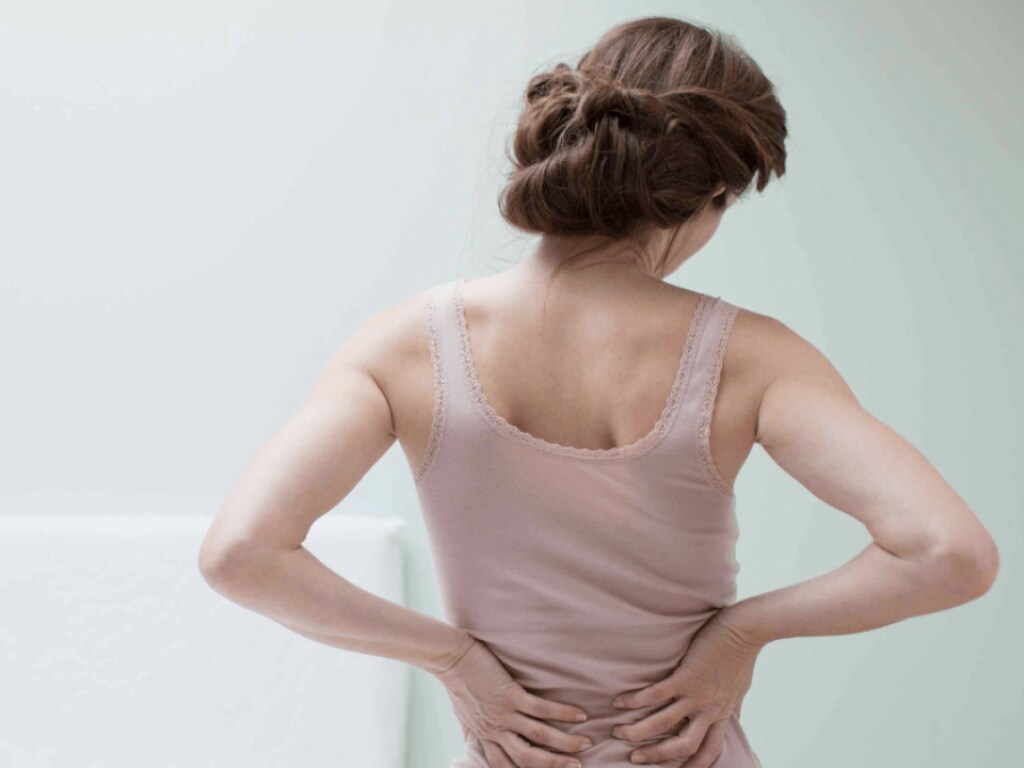 Названы плохие привычки, провоцирующие боли в спине &#8212; медики
