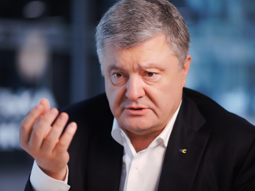 Политолог: при Зеленском у Порошенко дела идут замечательно