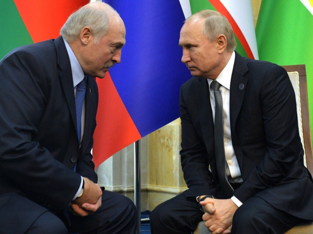 Путин просил Лукашенко поговорить с Зеленским «по-отечески»