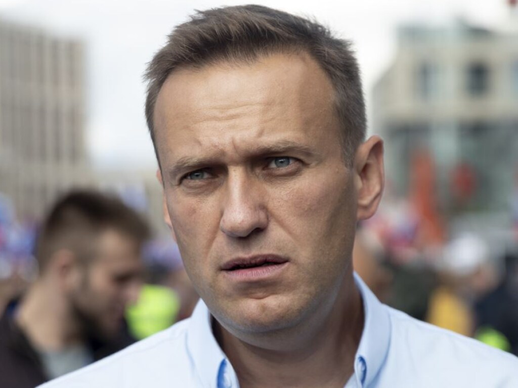 Отравление оппозиционного политика: Навальный пришел в сознание &#8212; СМИ