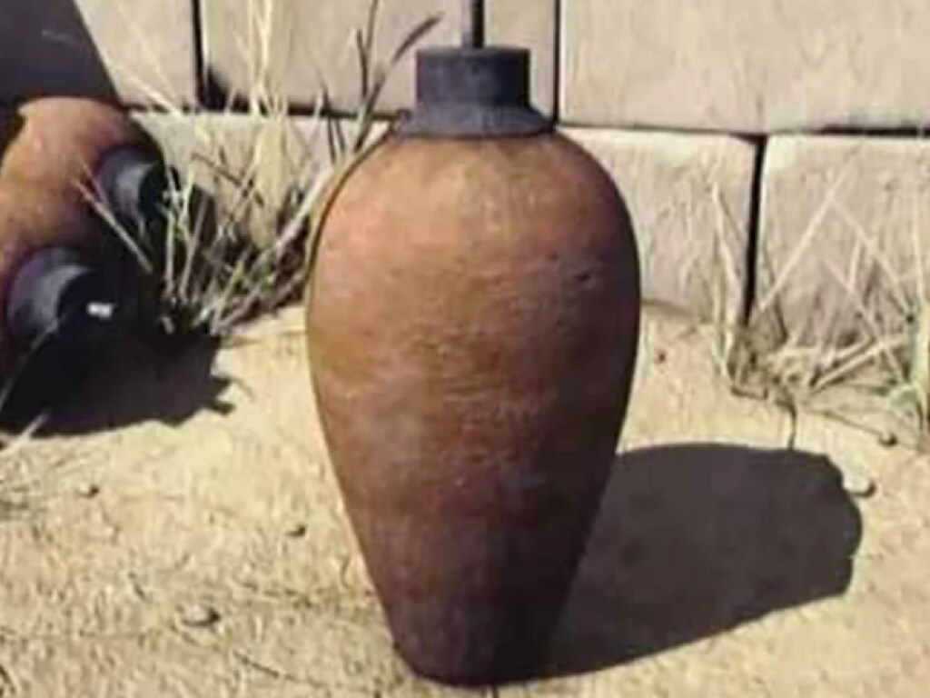 Археологи показали древнюю «батарейку», которой 2000 лет (ФОТО)
