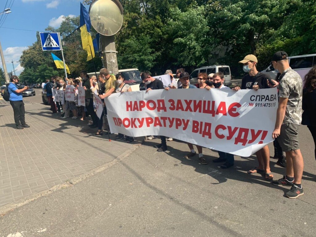 Украинцы поддержали прокуратуру в борьбе против фермерского хозяйства “Мрия” и судей Апелляционного суда