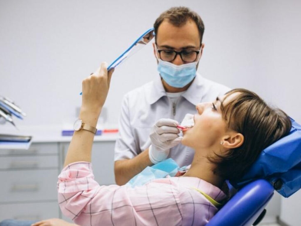 Стоматологи рассказали о смертельной опасности больных зубов