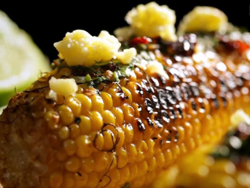 Эксперты назвали четыре причины, из-за которых стоит регулярно есть кукурузу