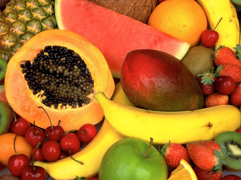 Медик рассказала, как есть правильно фрукты при похудении (ТАБЛИЦА)