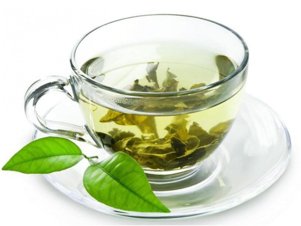 Диетологи перечислили малоизвестные свойства зеленого чая