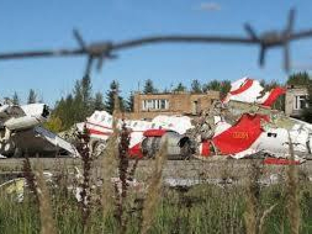 Власти Польши требуют ареста диспетчеров, работавших при крушении Ту-154