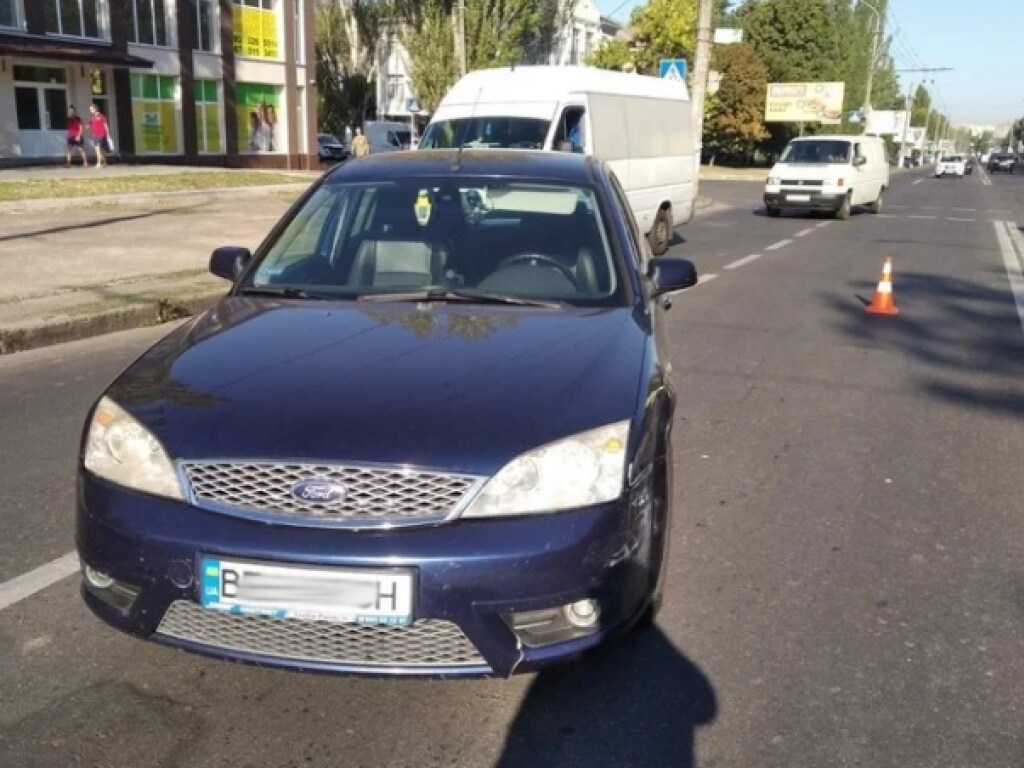 В Николаеве не поделили дорогу Ford и Toyota (ФОТО)