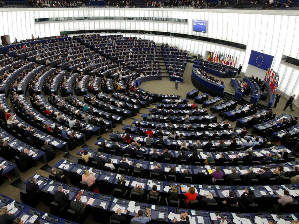 Украинское правительство ставит под угрозу безвизовый режим с ЕС – Европарламент