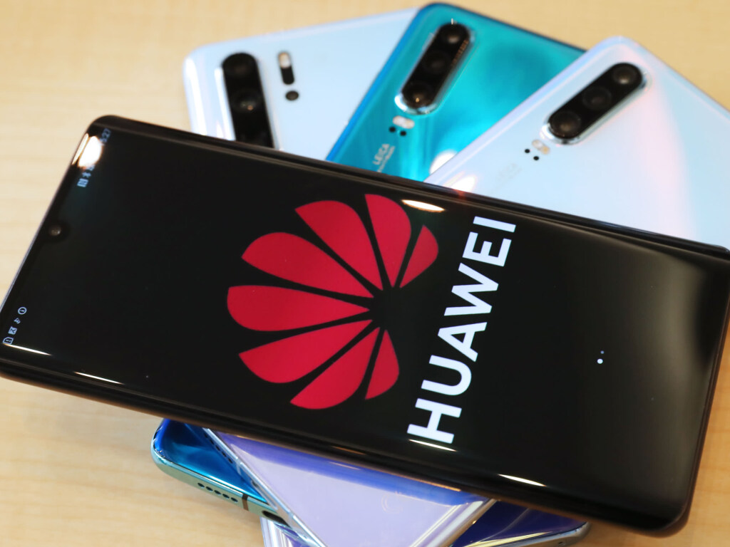Huawei работает над созданием дистанционной зарядки на основе лазерной технологии (ФОТО, ВИДЕО)