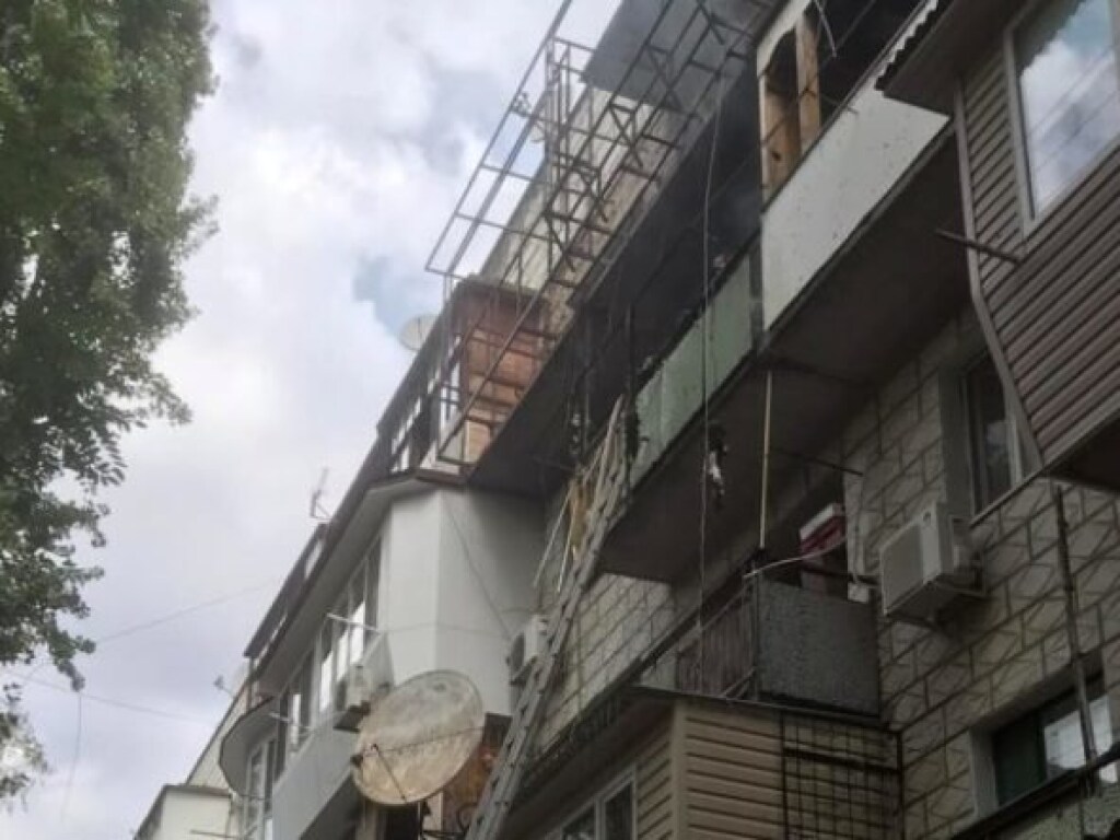 Проводили сварочные работы: В Одесской области загорелся балкон в многоэтажке (ФОТО)