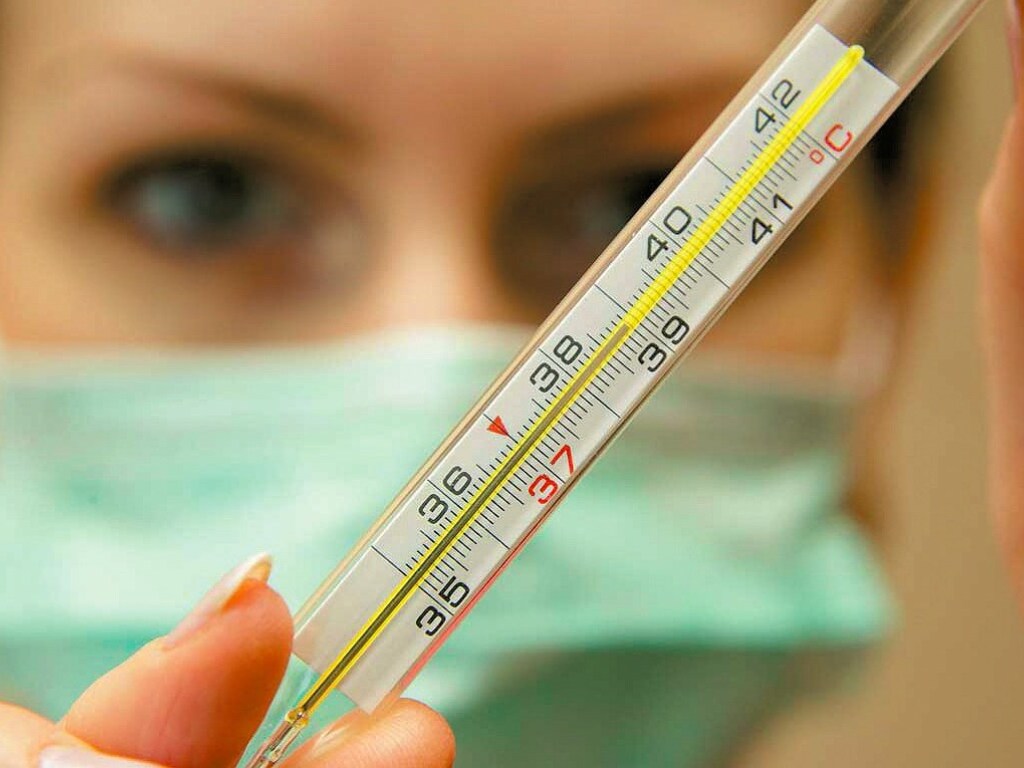Как отличить симптомы гриппа от коронавируса: в Сети дали разъяснения