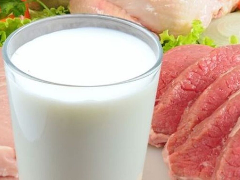 В Украине производят все меньше молока и мяса потому, что украинцы не покупают эти продукты из-за дороговизны &#8212; экономист