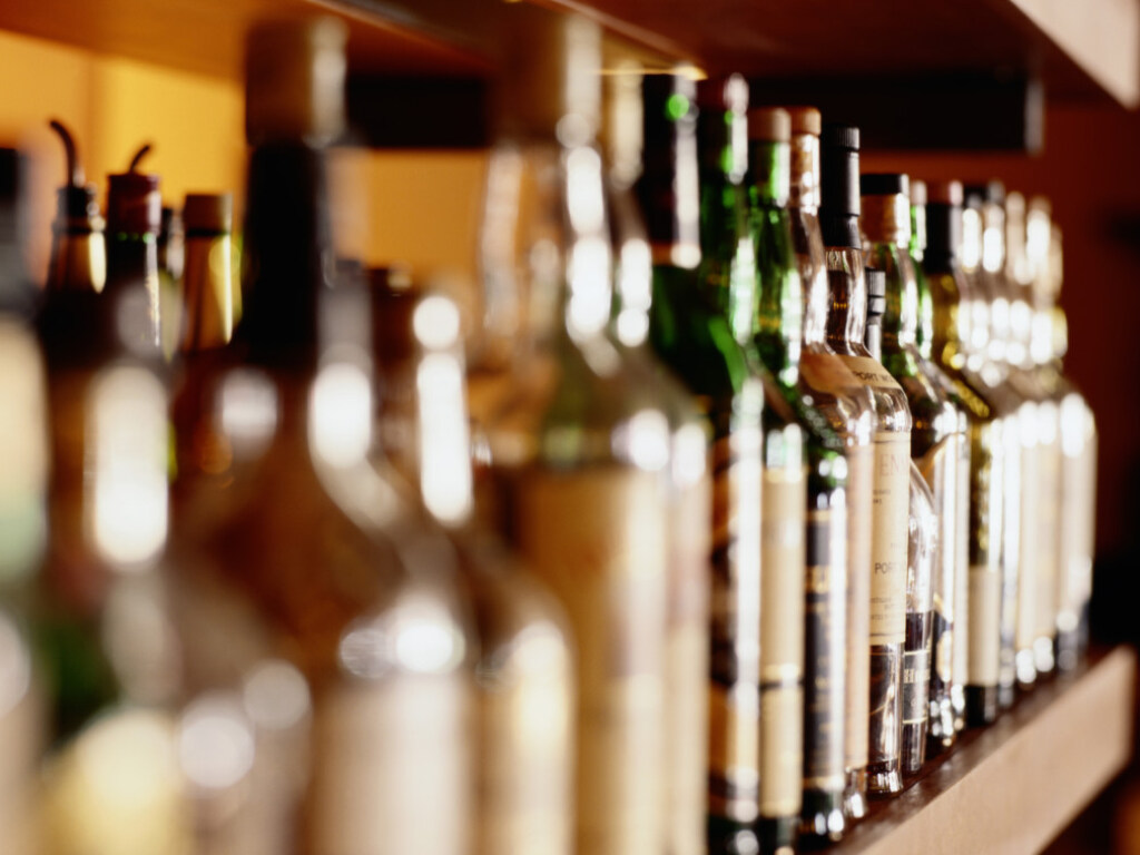 Названы полезные свойства алкоголя, о которых врачи говорят редко