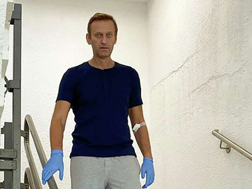 Навального выписали из берлинской клиники