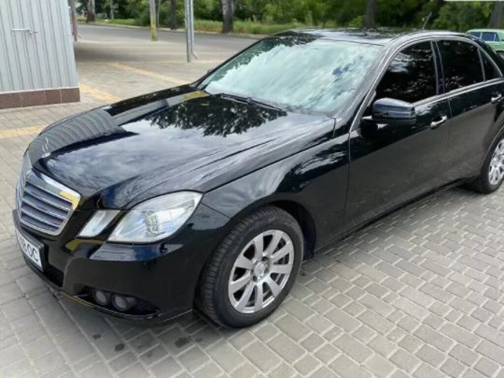 В Украине продают Mercedes, которому «скрутили» огромный пробег (ФОТО)