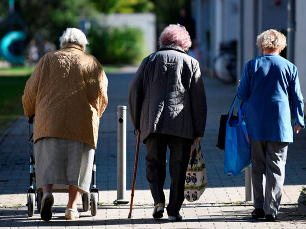 Доплаты пенсионерам не закреплены на уровне закона – эксперт  