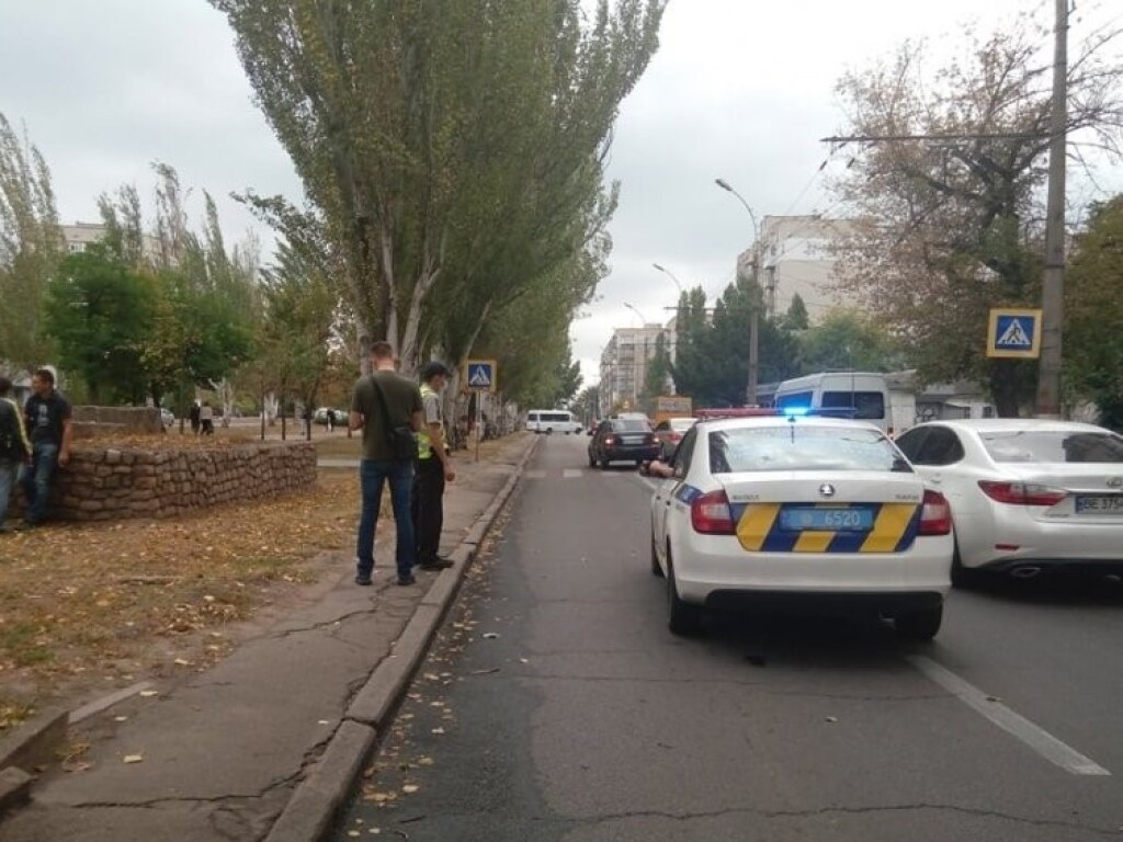 В Николаеве на «зебре» ВАЗ сбил пешехода (ФОТО)