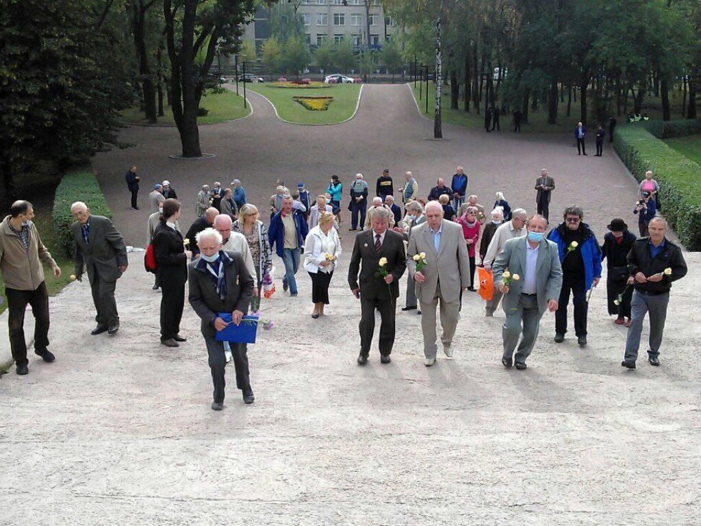 Киевская общественность почтила память жертв Бабьего Яра (ФОТО)