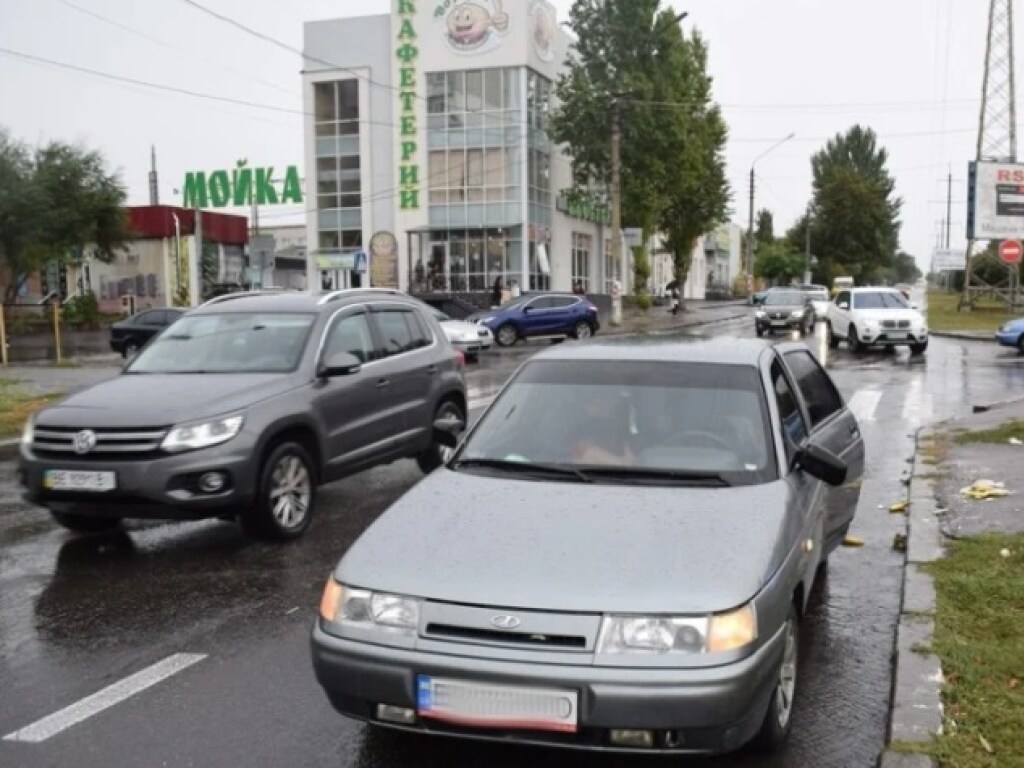 ДТП в Николаеве: «ВАЗ» сбил пожилую женщину на пешеходном переходе