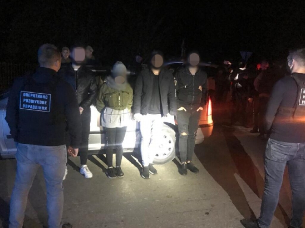 На границе с Венгрией задержали четверых нелегалов (ФОТО)