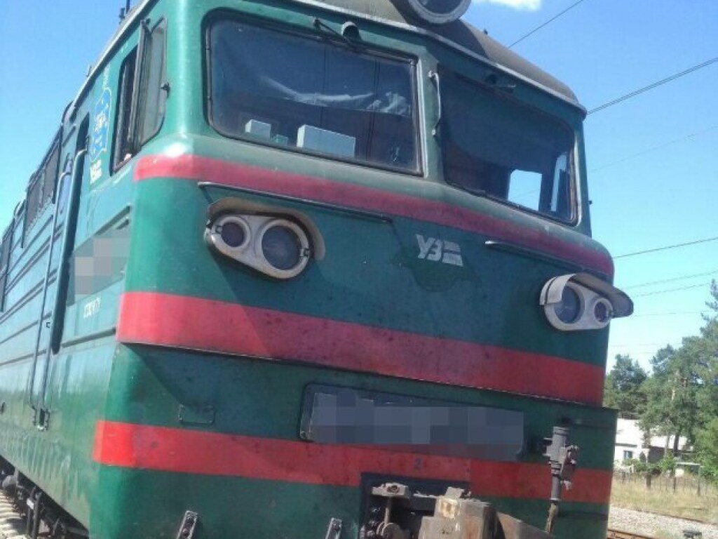 В Харьковской области мужчина погиб под колесами поезда (ФОТО)