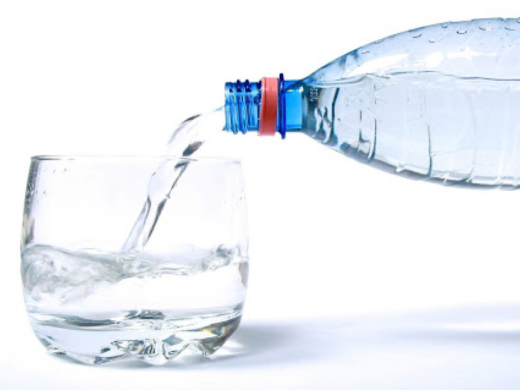 Врачи: минеральную воду нельзя пить без рекомендаций доктора