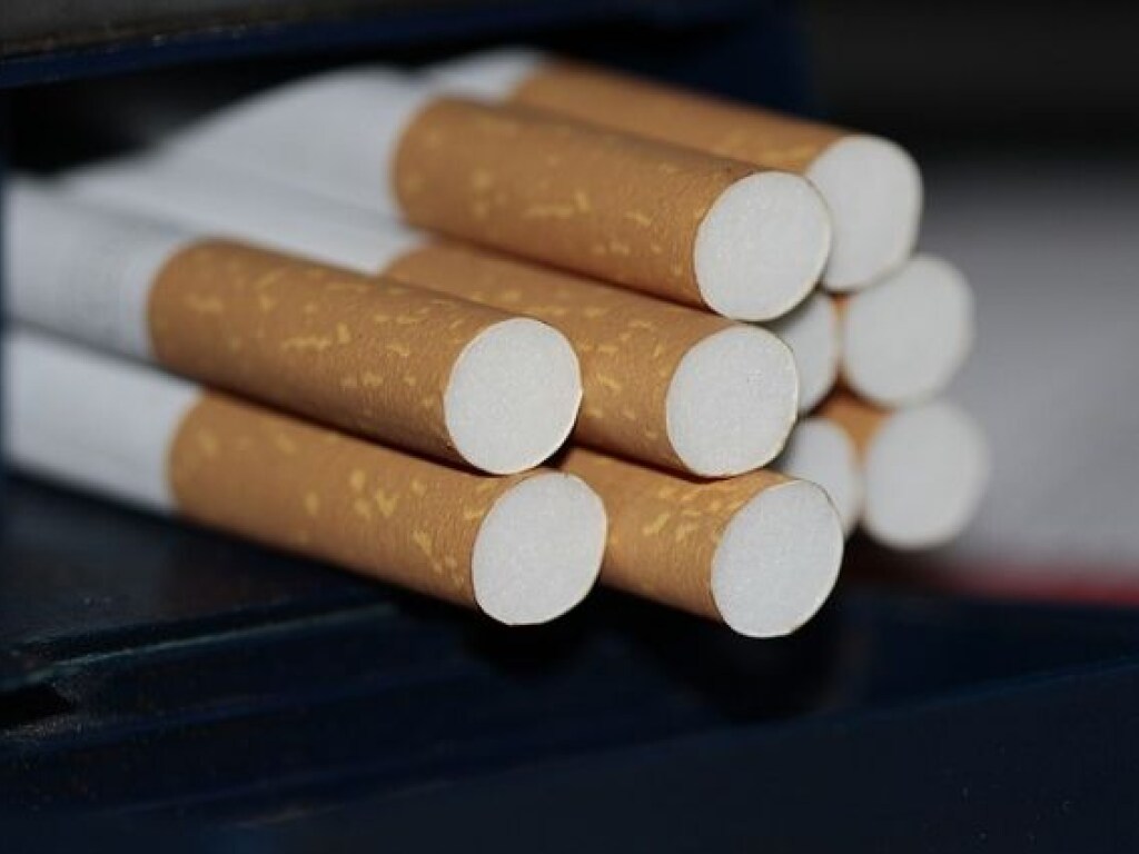 Правоохранителей подозревают в краже арестованных контрафактных сигарет: ГБР завело дело