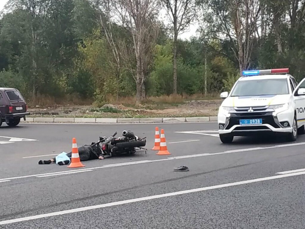 Возле Умани на перекрестке разбился мотоциклист (ФОТО)