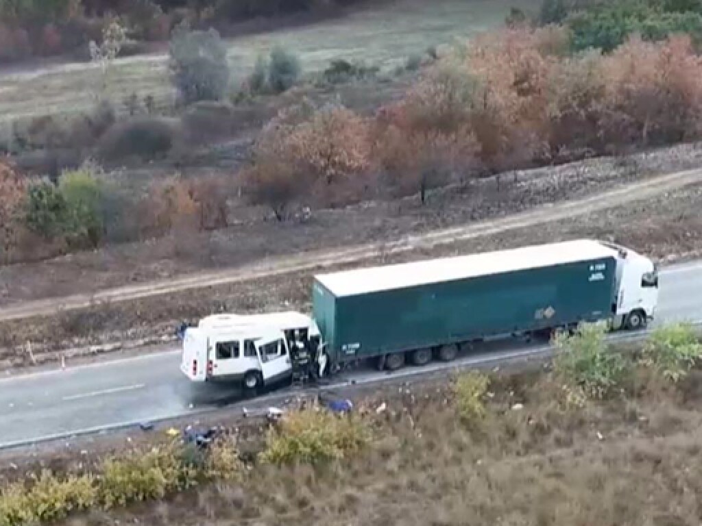 Украинец на грузовике стал участником смертельного ДТП в Болгарии (ФОТО, ВИДЕО)